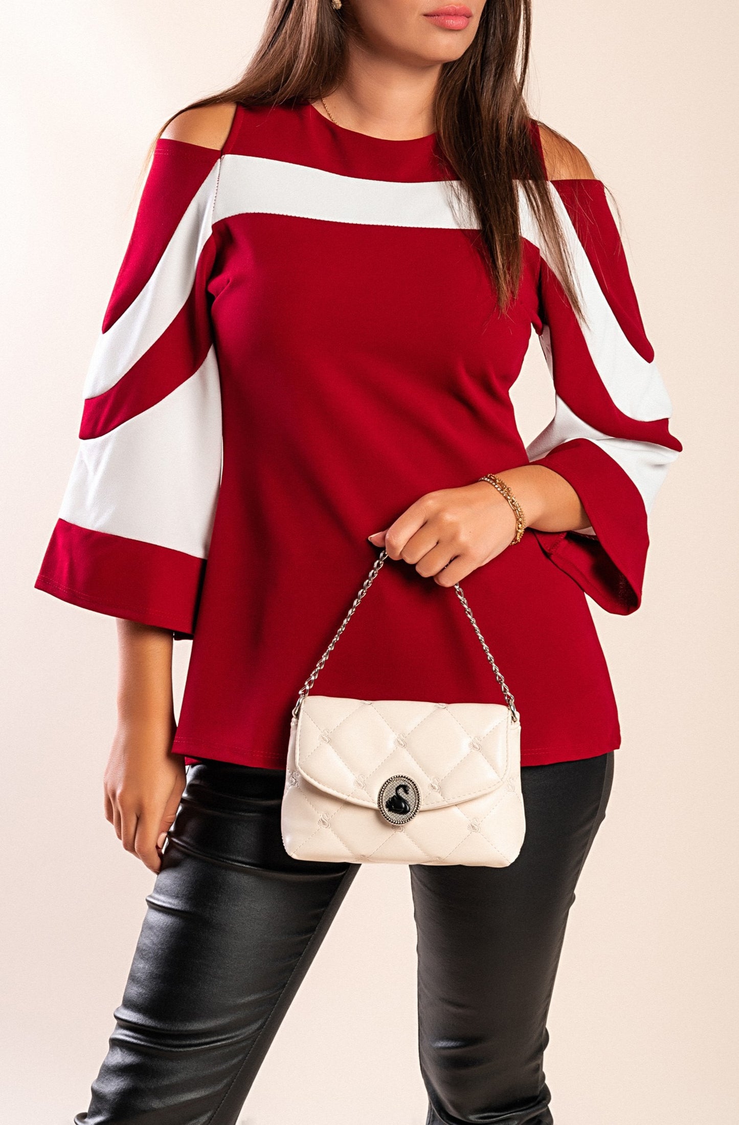 Maglietta con le maniche a campana Ninita, nera