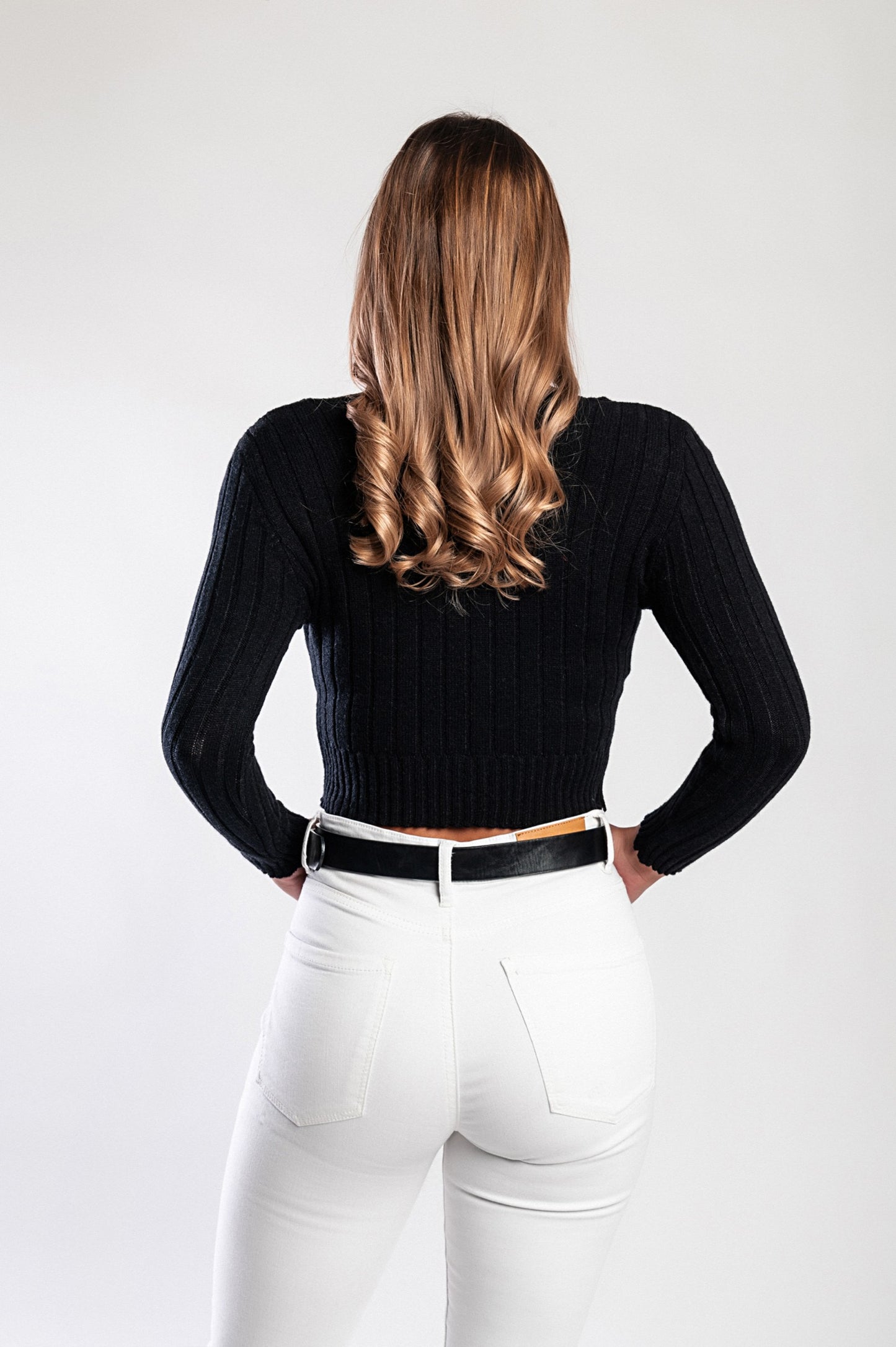 Maglietta lavorata a maglia con scollo rotondo, bianco