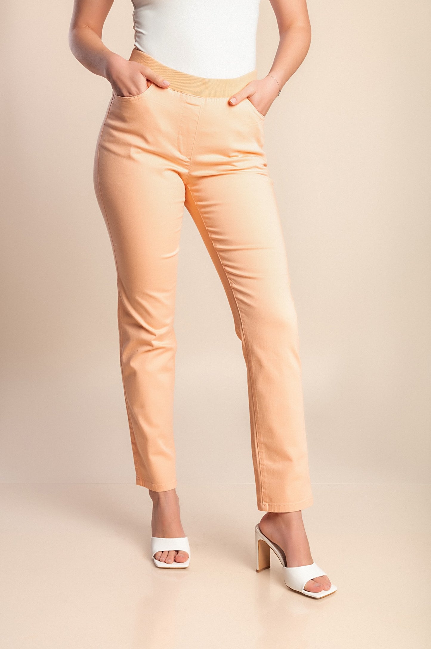 Pantaloni taglie forti con elastico in vita, albicocca