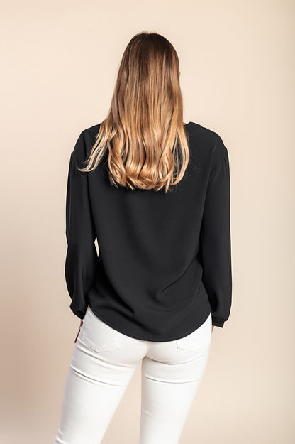 Camicetta con collana, blu scuro