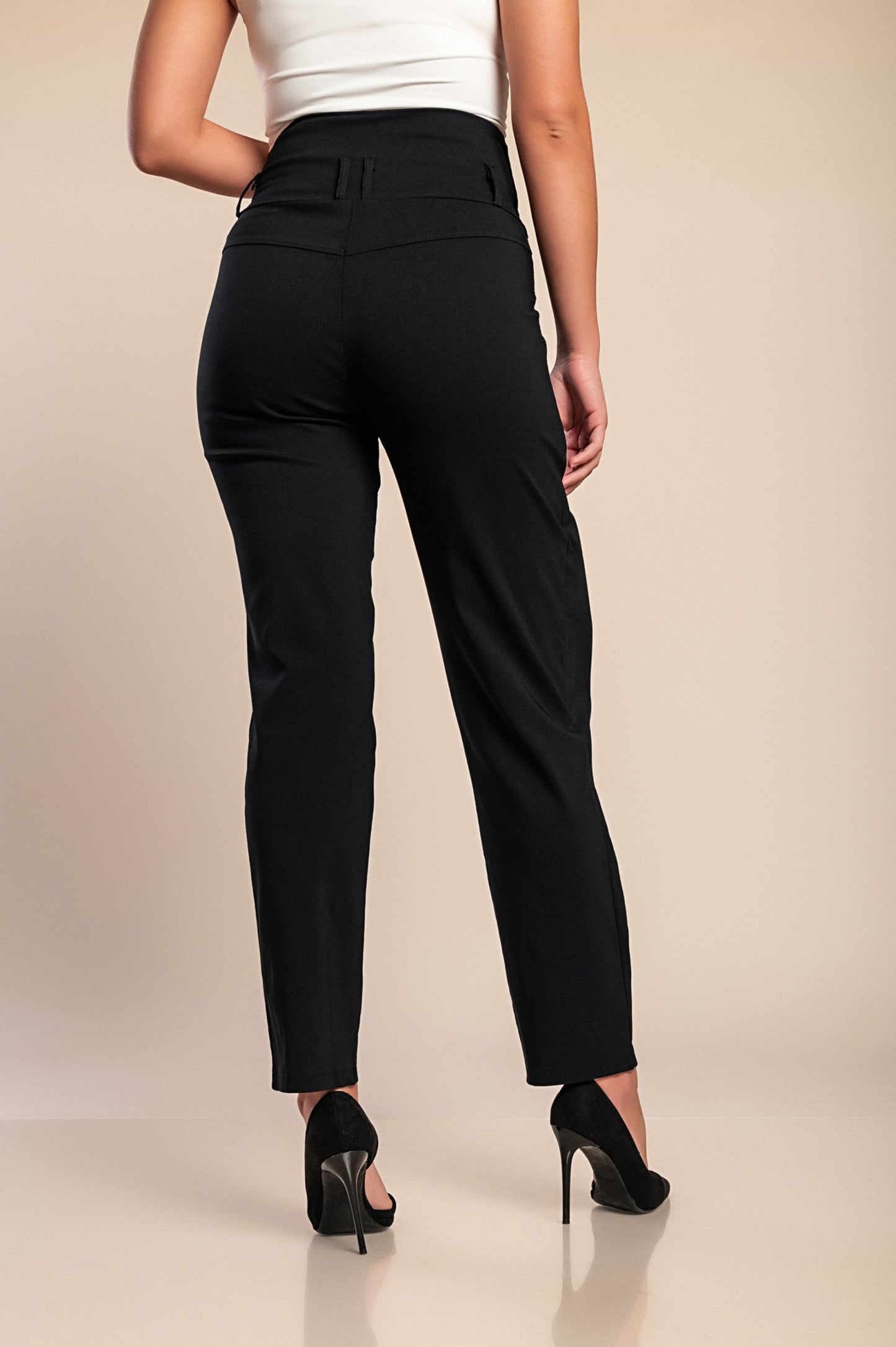 Pantaloni eleganti con volant, neri