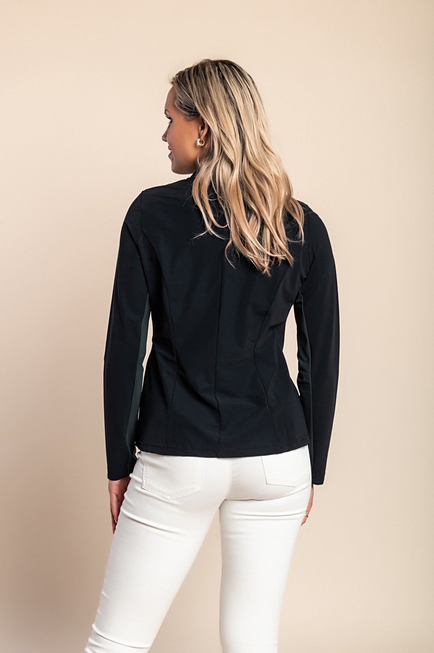 Top con bottoni, nero