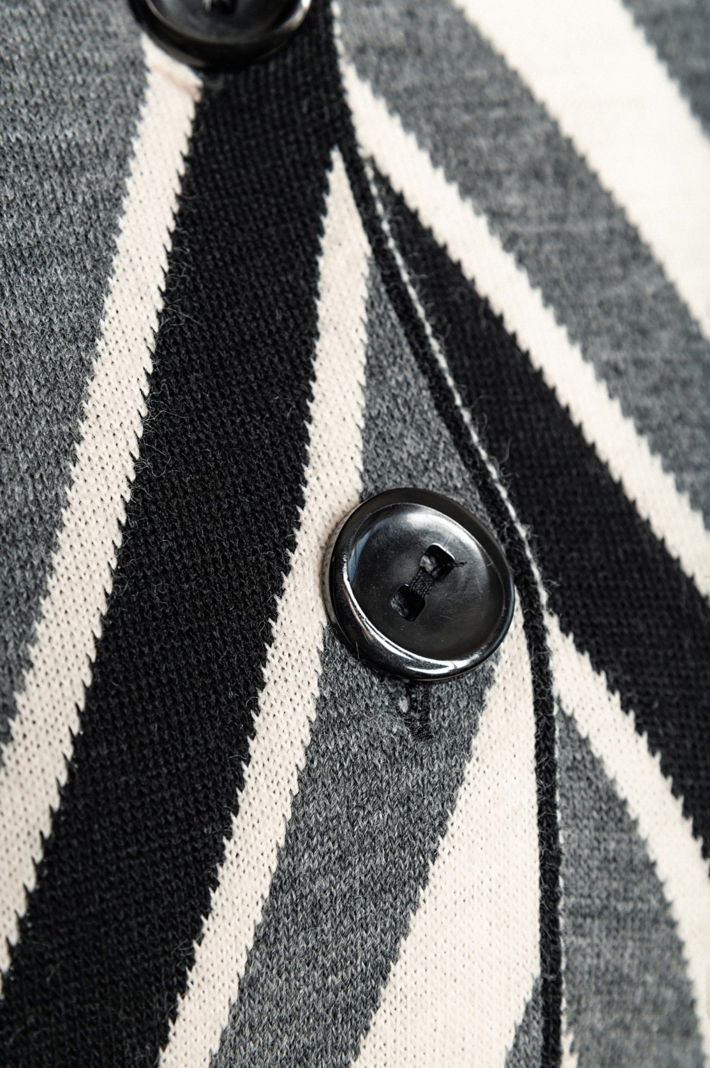 Cardigan in maglia stampata, colore grigio/nero/bianco