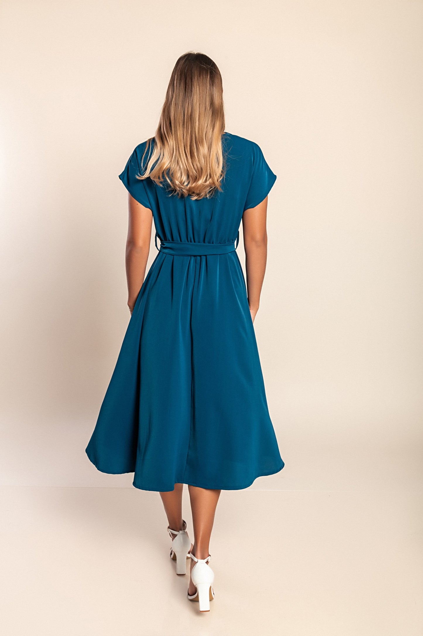 Abito midi con cintura, colore petrolio