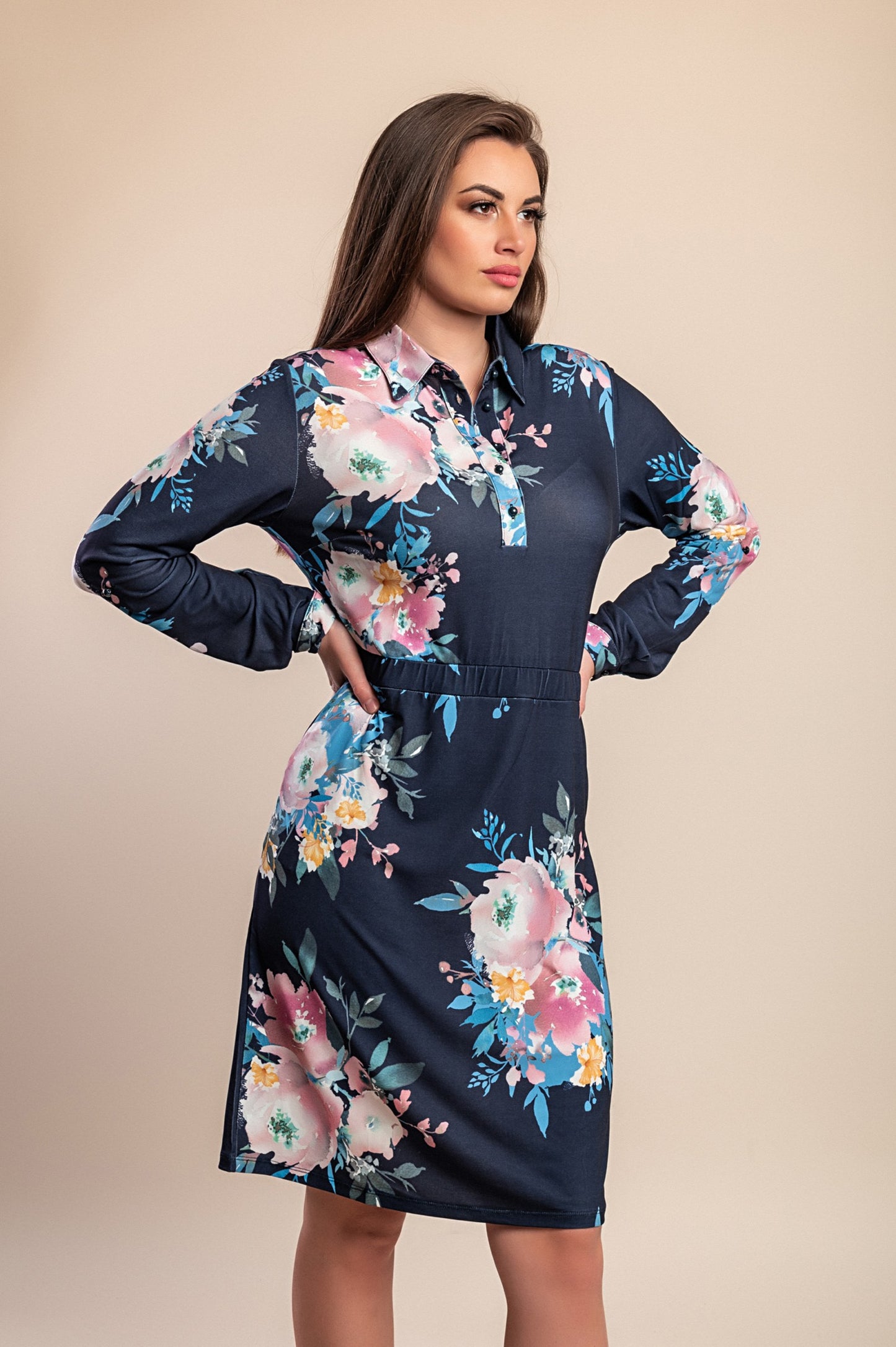 Abito taglie forti con stampa floreale, blu scuro