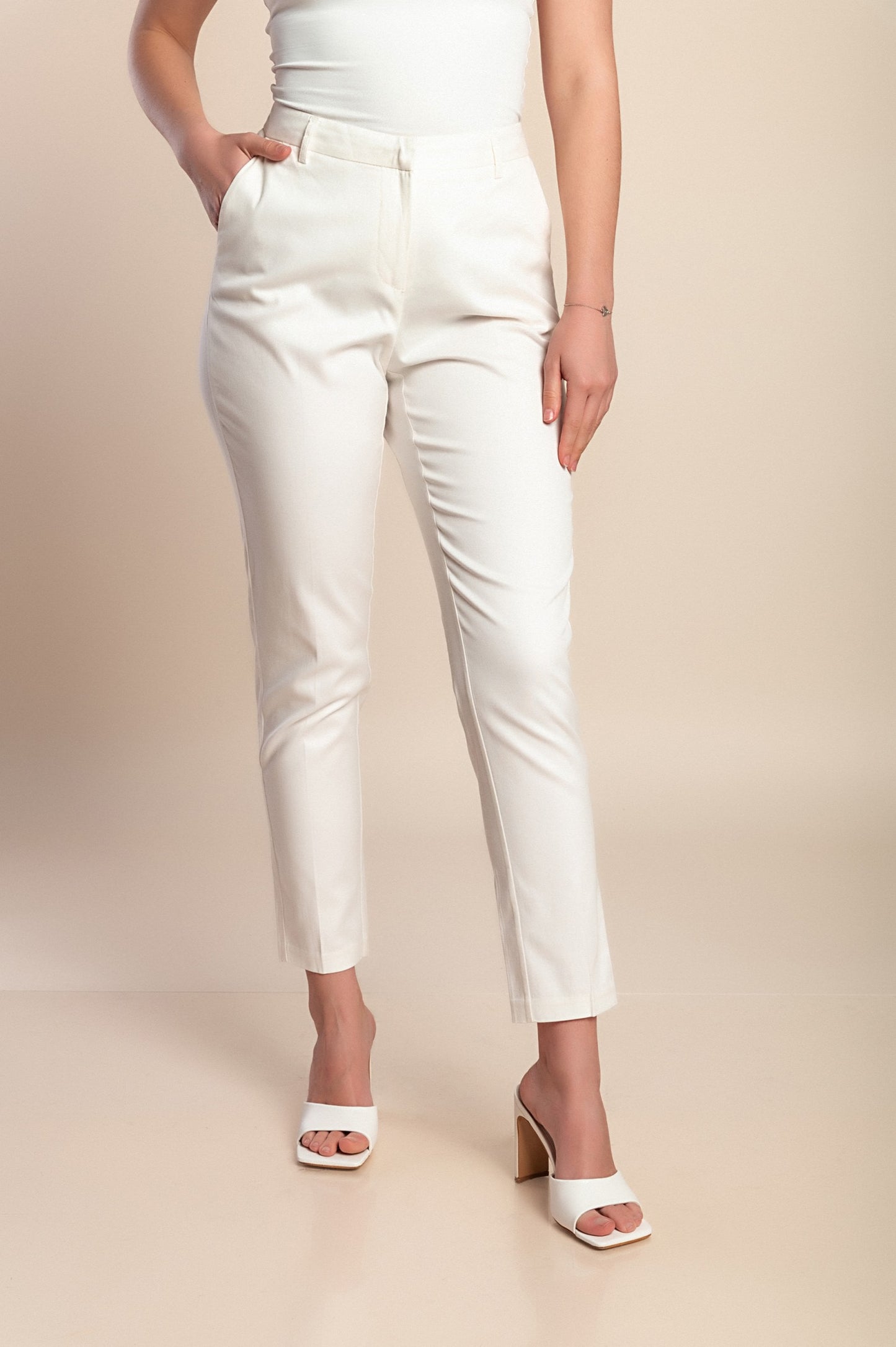 Pantaloni eleganti 7/8 taglie forti, crema