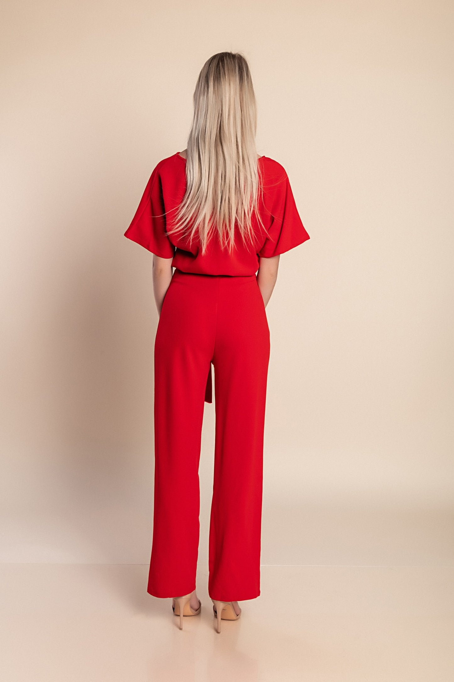 Tuta fashion con pantaloni lunghi ampi e maniche corte  Nelia, albicocca