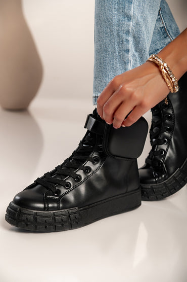 Anfibi alla moda in pelle artificiale Cores, nere