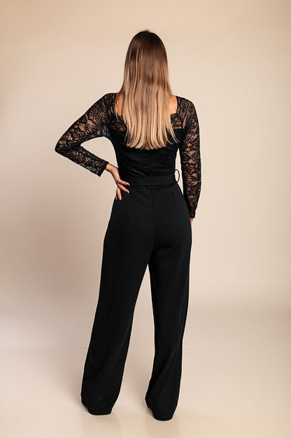 Tuta elegante in pizzo, nera