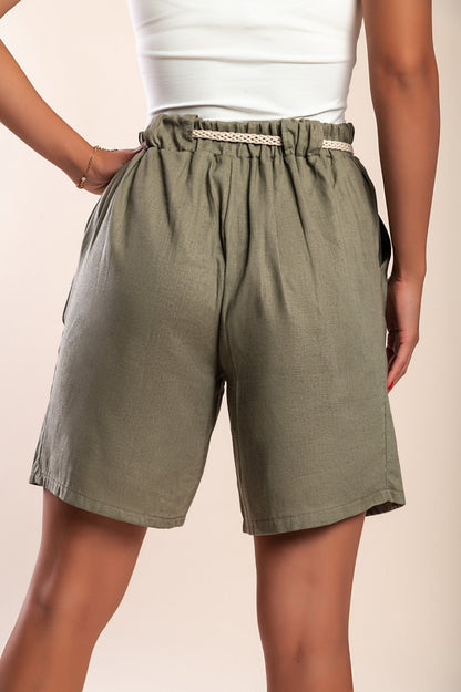 Shorts con cintura, beige
