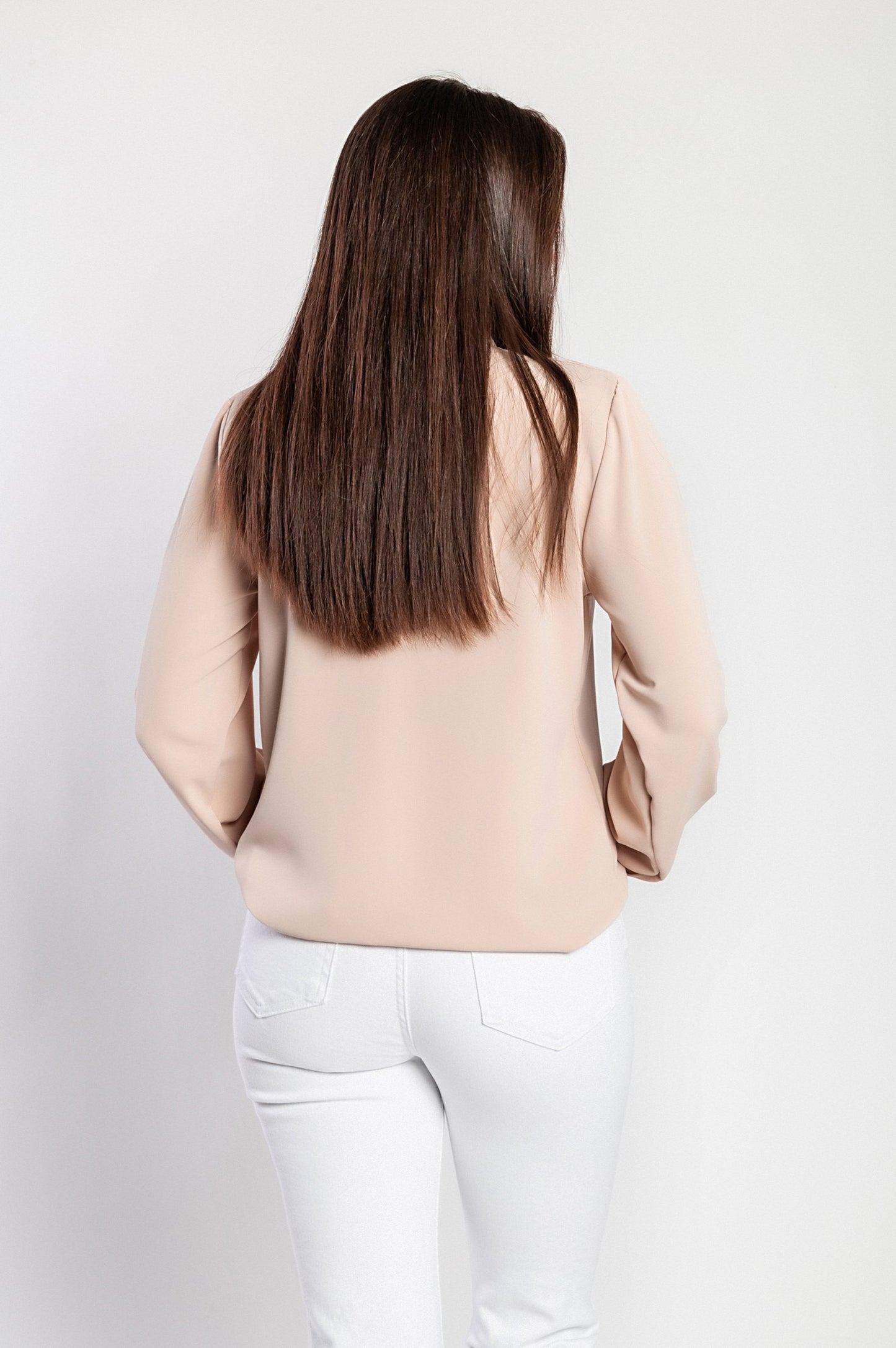 Camicia elegante con volant, bianca