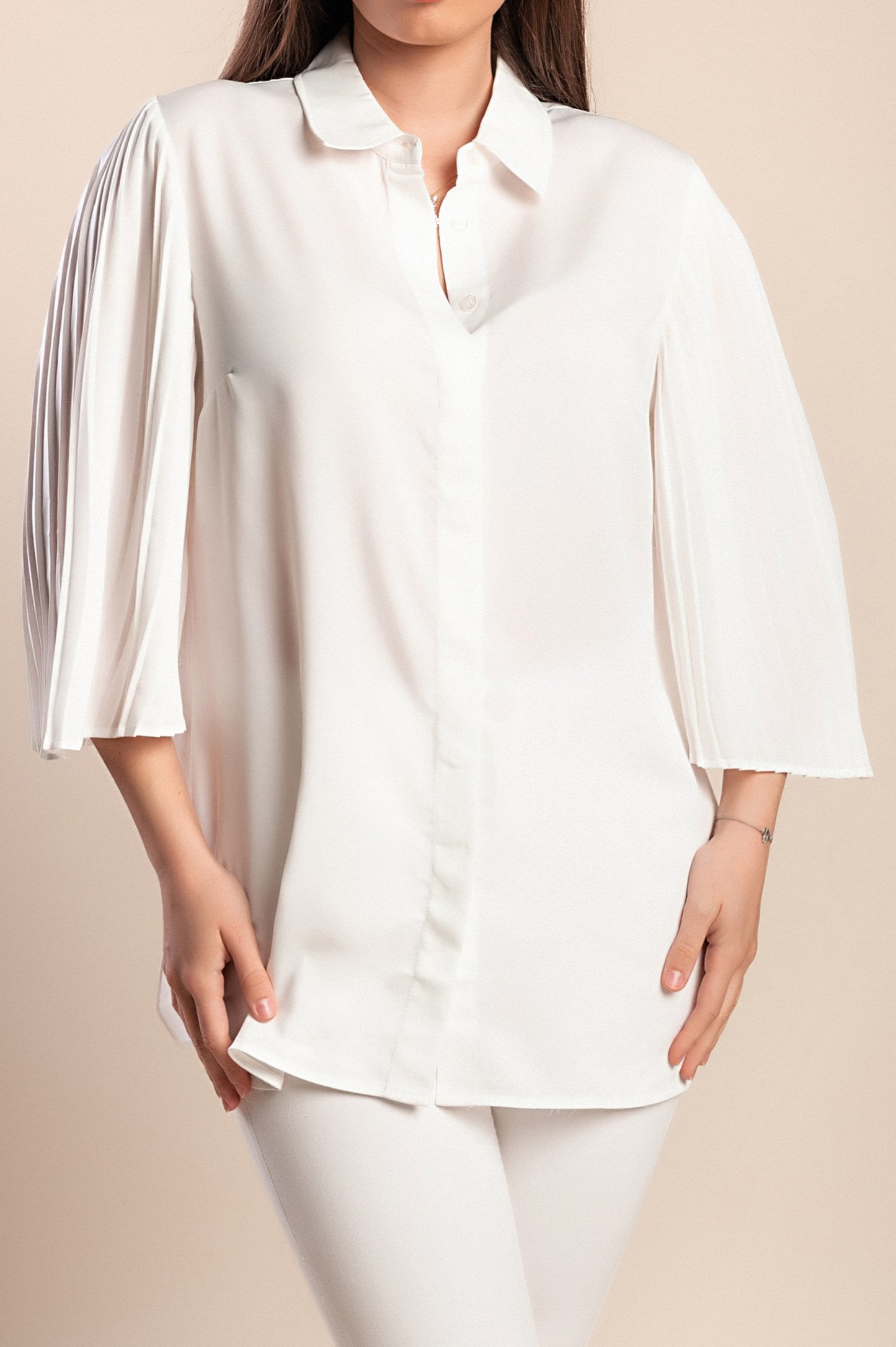 Camicia con maniche plissettate, bianca