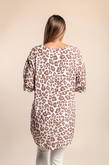 Camicetta ampia con stampa leopardata, marrone