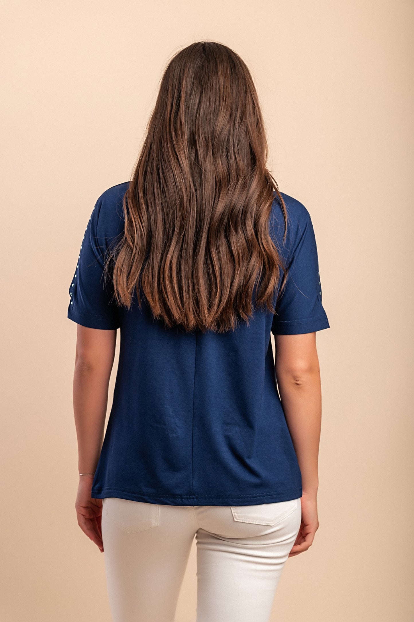 Maglietta con rivetti decorativi, nera