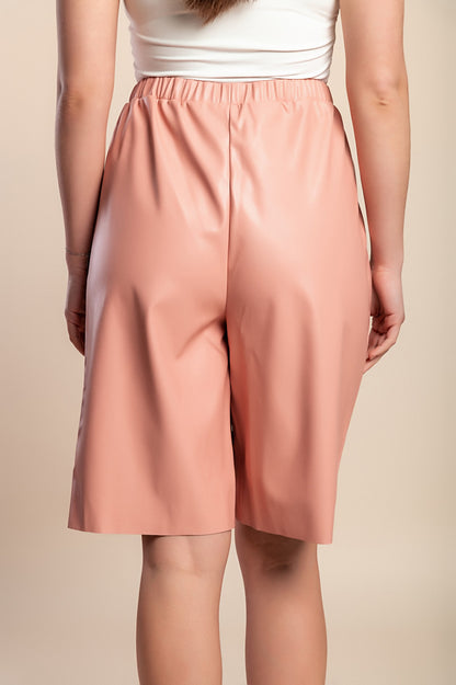 Pantaloni corti in pelle, rosa