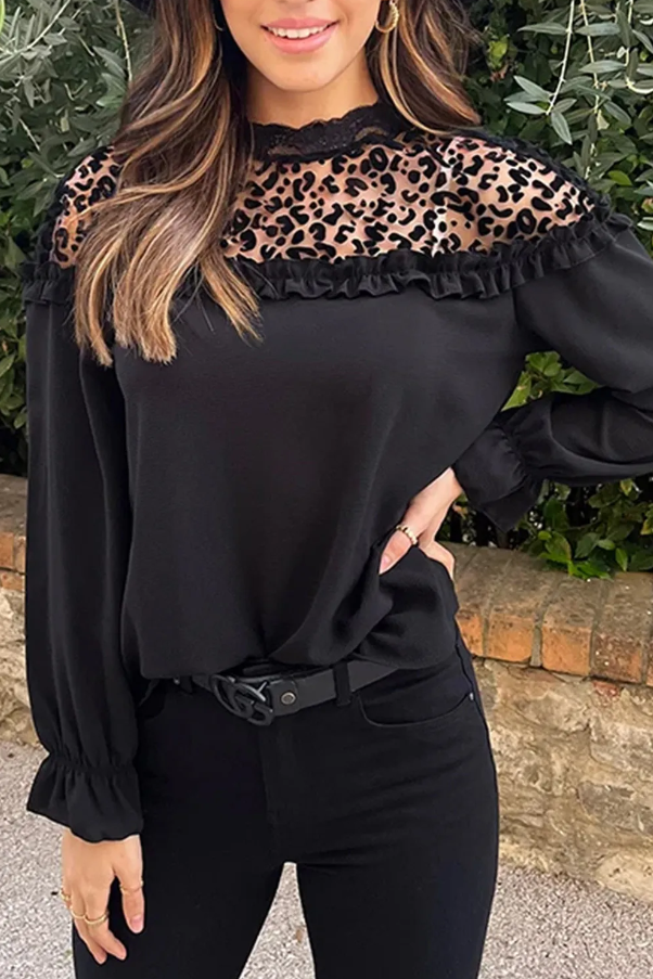 Blusa elegante con volant, nera