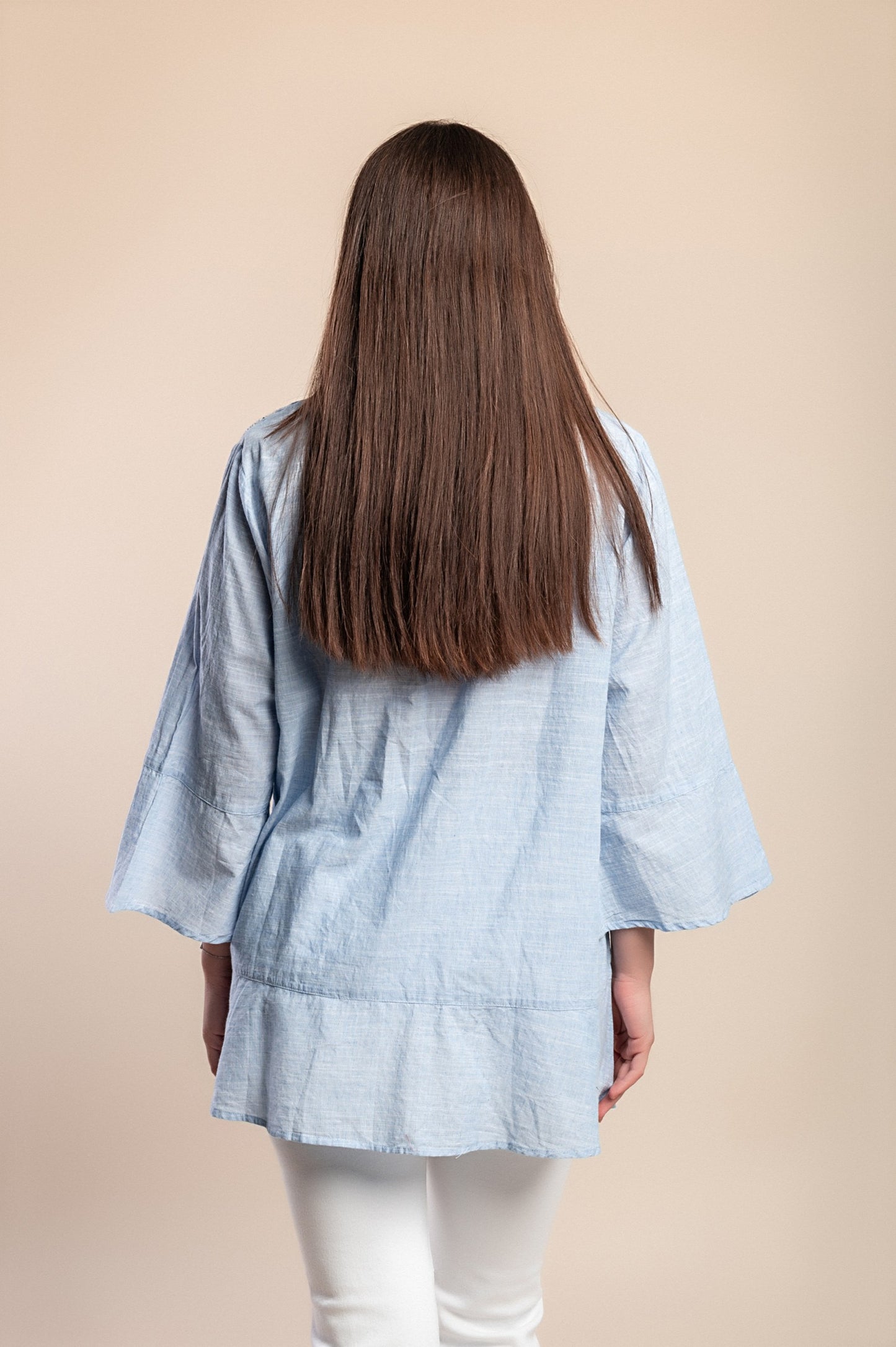 Camicetta in cotone con ricami, taglie forti, azzurra