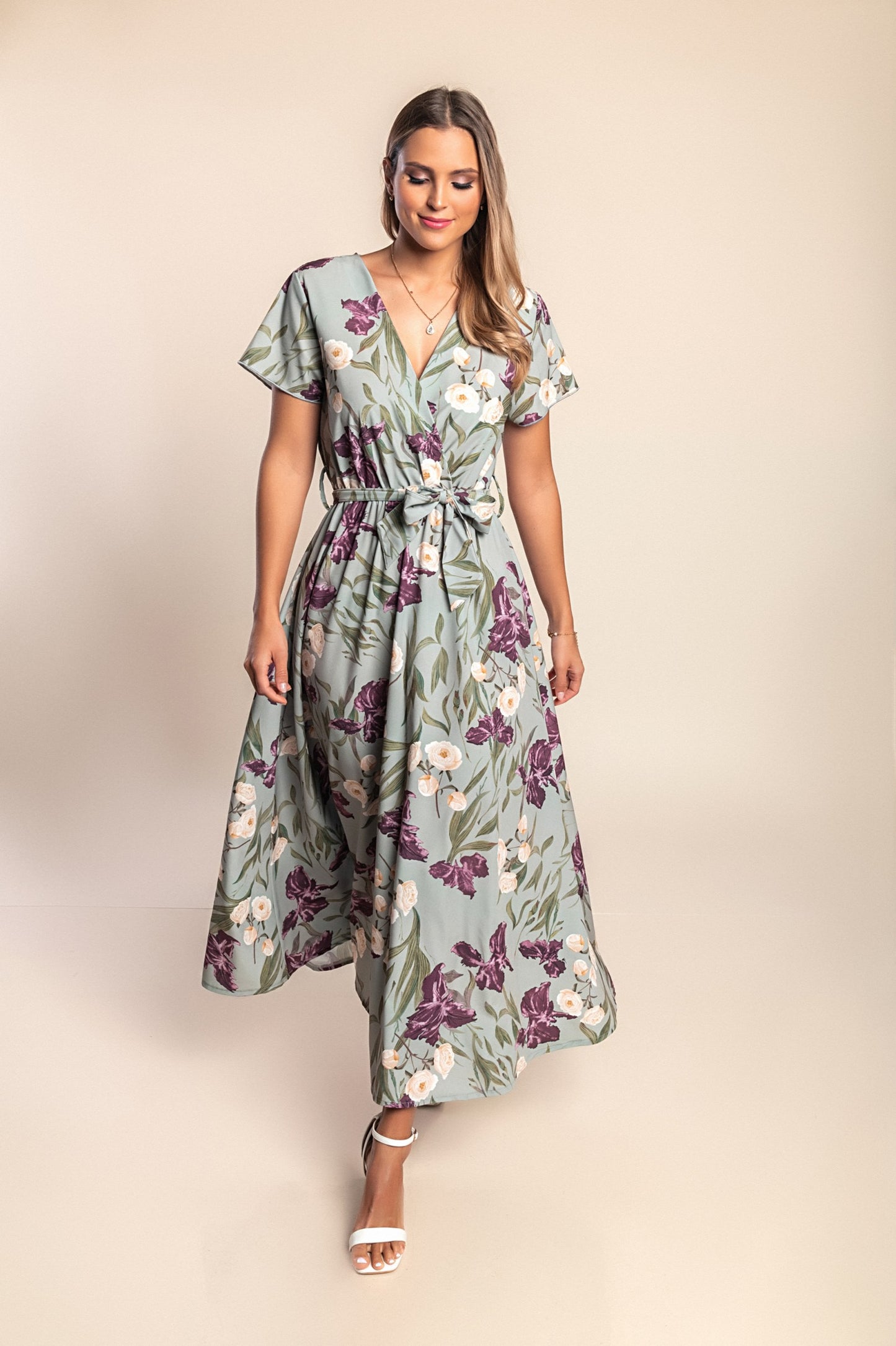 Abito lungo con stampa floreale, verde oliva chiaro