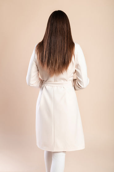 Elegante trench con bottoni, beige