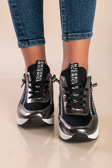 Sneaker alla moda con scritta, nere