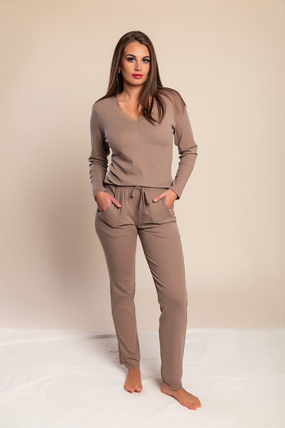 Pigiama lungo con pizzo, marrone