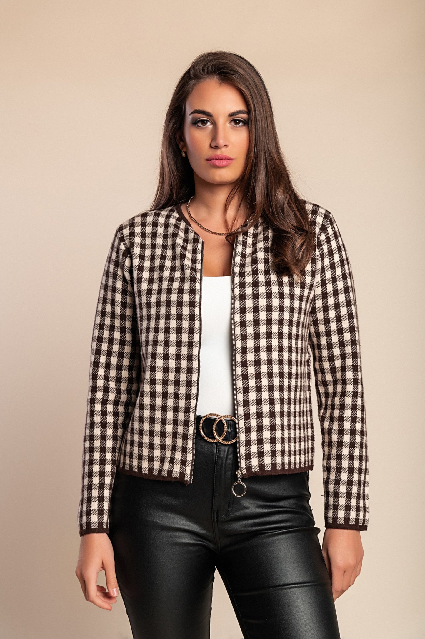 Cardigan in maglia con stampa a quadri, cammello