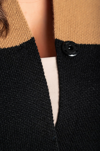 Cardigan in maglia con scollo a "V", colore beige/nero/bianco