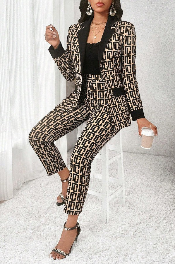 Completo blazer e pantaloni con stampa geometrica, beige/nero