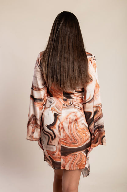 Mini abito elegante con maniche lunghe e stampa alla moda  Ninella, beige