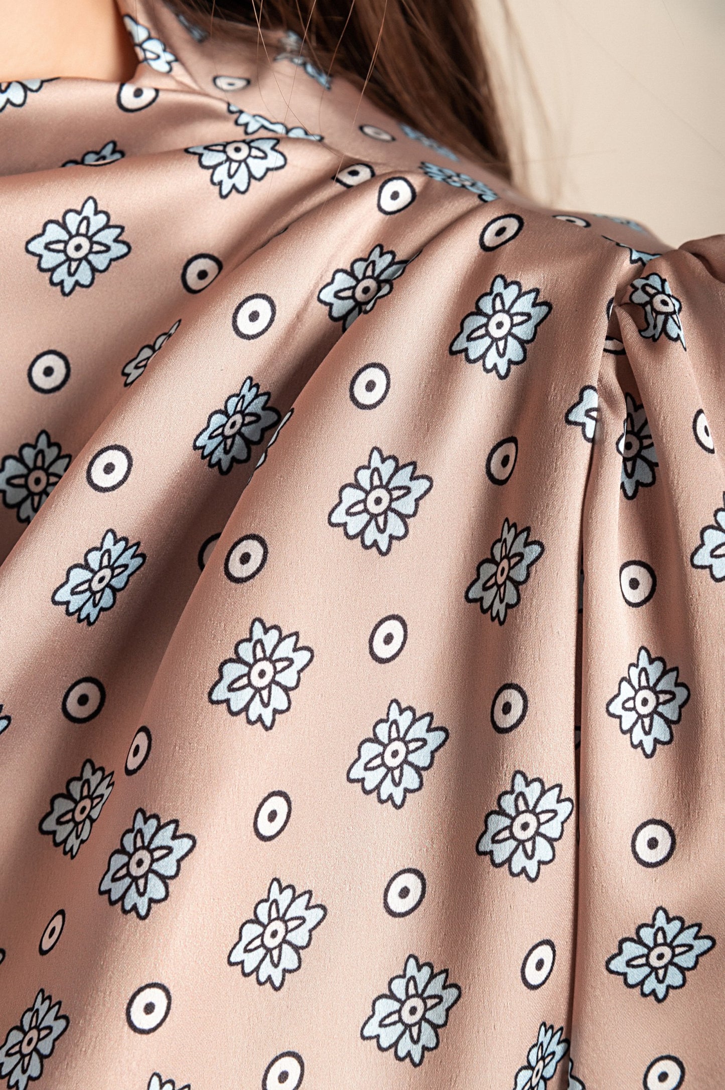 Camicetta stampata, colore beige