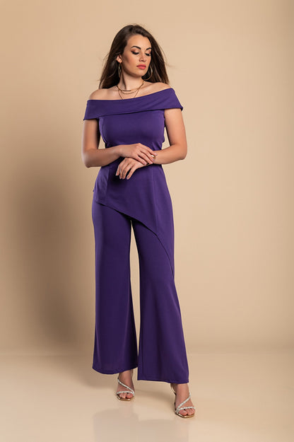Elegante set composto da top e pantaloni asimmetrici, viola