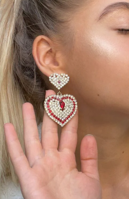 Orecchini eleganti con diamanti decorativi, rossi