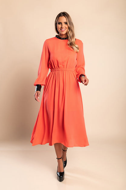 Dettagli in ecopelle Abito midi elegante Plana, Rosa