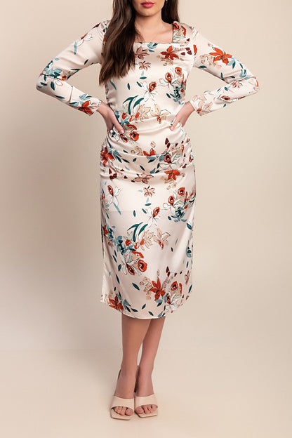 Abito midi taglie forti con stampa floreale, rosa chiaro