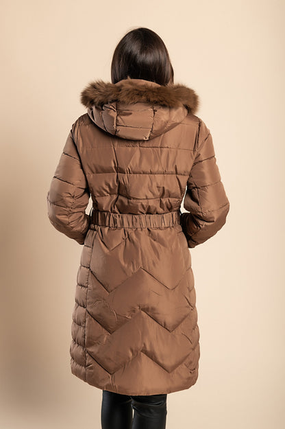Giacca invernale lunga imbottita con cappuccio taglie forti, nera