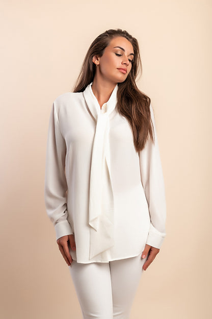 Blusa elegante taglia forte, bianca