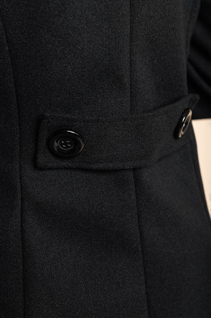 Cappotto elegante con bottoni, nero