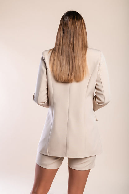 Completo giacca e pantaloni eleganti, beige