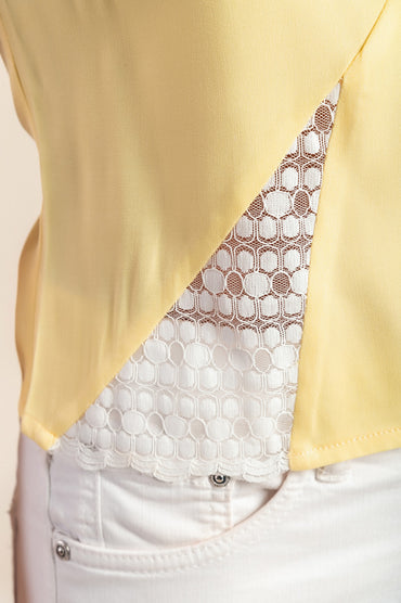 Top in pizzo, giallo