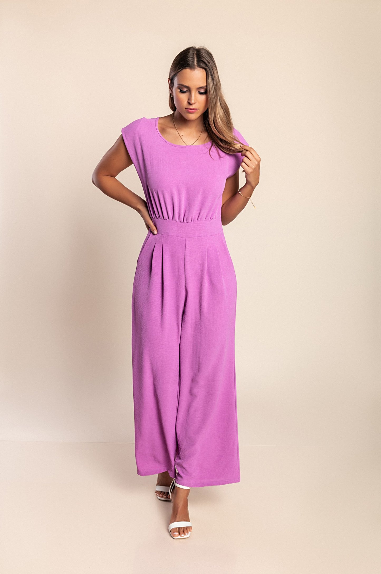 Tuta a maniche corte, colore lilla